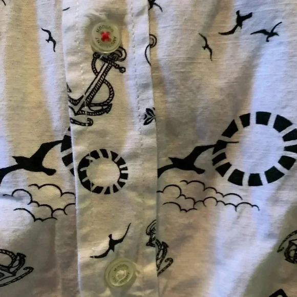 Modern Amusement Button Down Men’s Shirt Size Large Short Sleeve with Collar - Picture 10 of 13